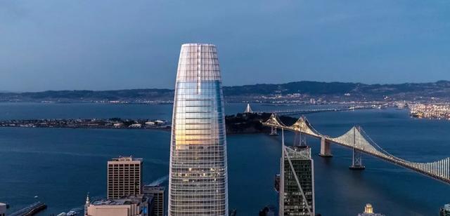 2018 年初旧金山新地标 Salesforce 塔楼，背后公司成就非凡